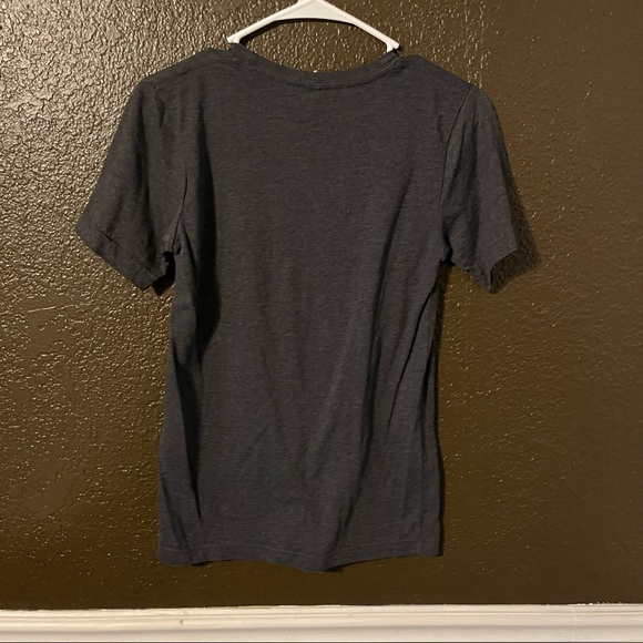 Gray Short Sleeve ‘Holdin It Down’ Tee by Her Little Wolves, Size XS - Picture 5 of 5